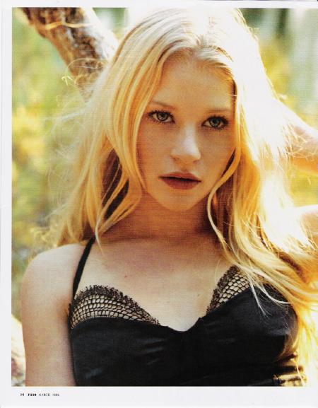 Emilie de Ravin